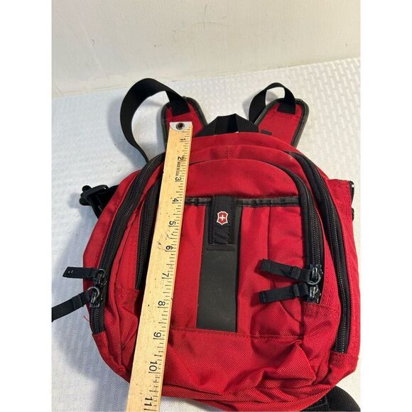 Victorinex Red Swiss Army Knife mini backpack - Picture 5 of 6